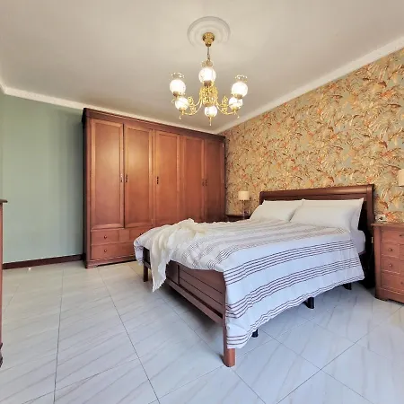 Διαμέρισμα The Balcony House With Free Parking *